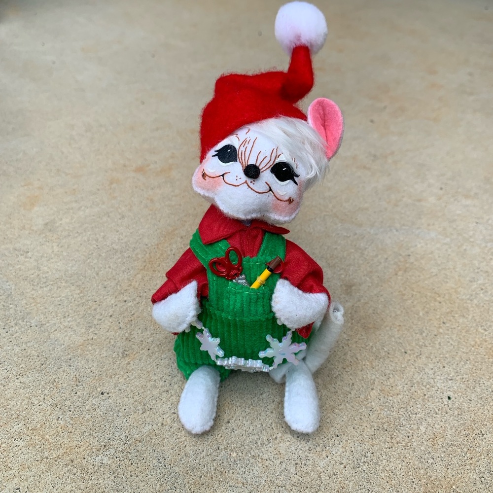 Annalee Christmas Mouse Artist Snowflakes White Santa